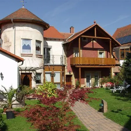 Hotel Gutshof Ziegelhuette Edenkoben