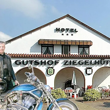فندق Gutshof Ziegelhuette 3*