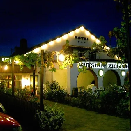 Gutshof Ziegelhuette 3* إدنكوبن