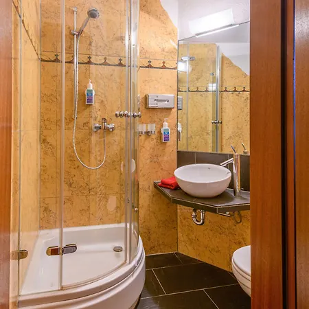 Gutshof Ziegelhuette 3*