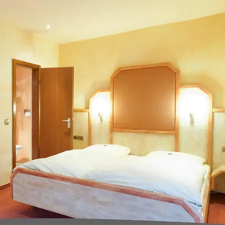 Hotel Gutshof Ziegelhuette 3*